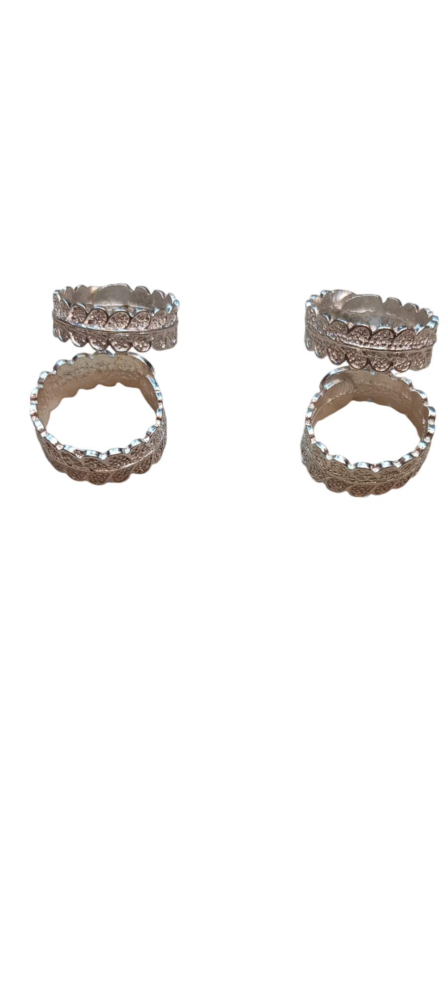 Nari Nakhre Silver-Tone Floral Stone-Studded Toe Ring Set (Pack of 4)